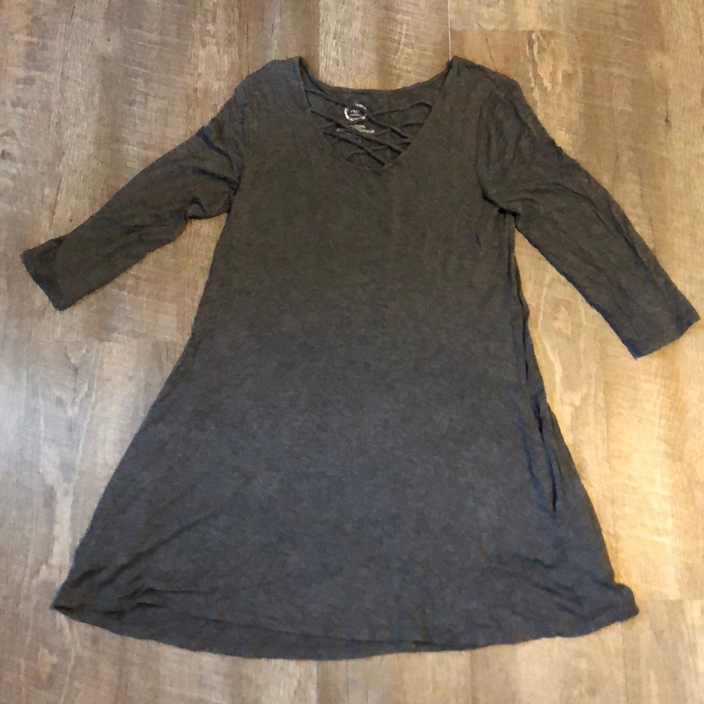 Long sleeve grey dress